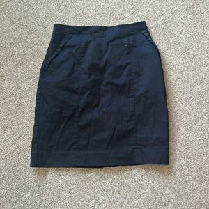 H&M black pencil lined skirt,good condition,lined,cotton material.